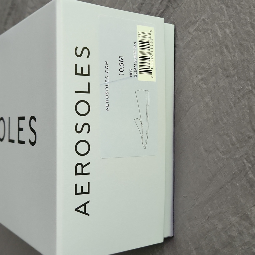 New AEROSOLES Mint Suede Loafers - Picture 6 of 6